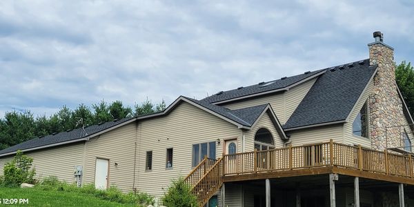 Roof replacement in Oak Grove, Minnesota by licensed contractor