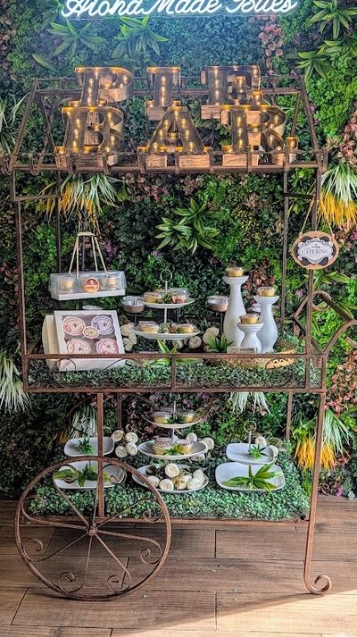 AlohaMade Bites Hawaiian Vintage Country Hawaiian Mcadamia Nut Pie Bar Dessert Cart Experience 