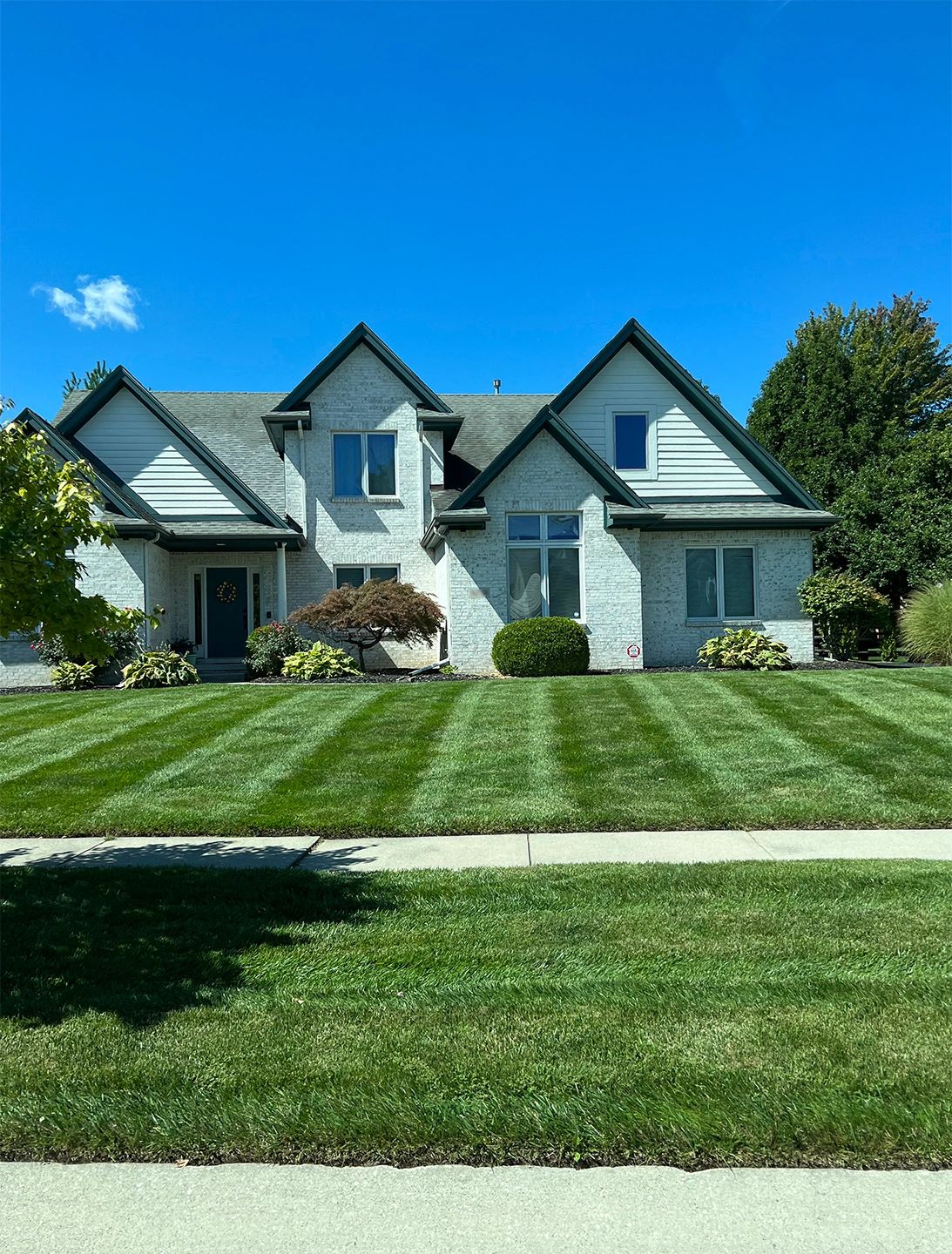 Blades Lawn Services, Grass Cutting