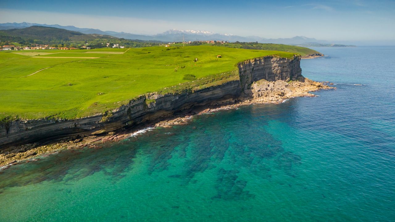 Costa cantábrica - Foto UAS120 - Dron DJI Flip