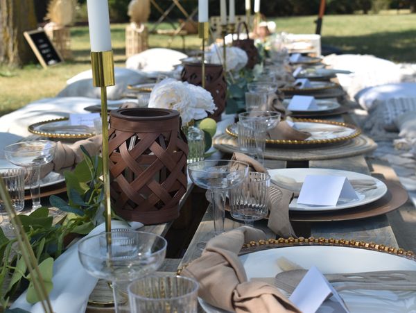 A gorgeous picnic set up