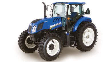 Tractor agrícola azul con neumáticos grandes.
