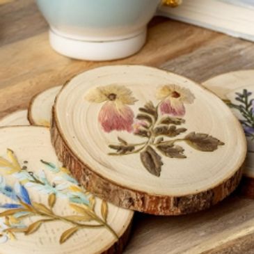PRESSED FLOWER CREATION