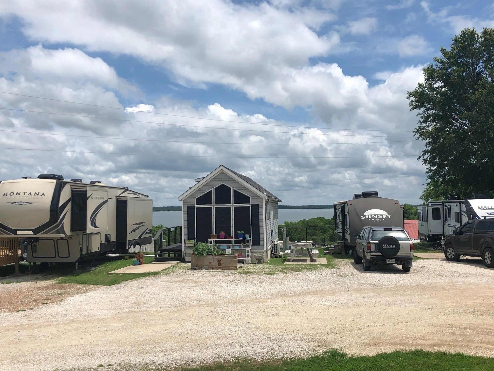 Lone Oak RV Park and Storage