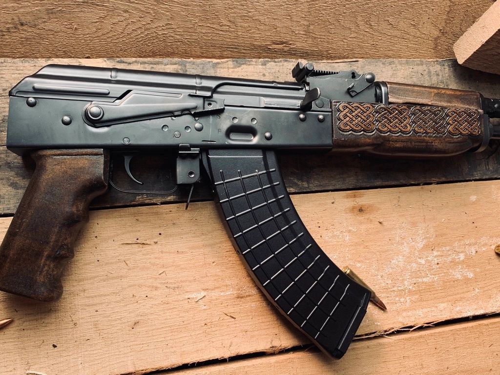 Nomad" AK-47 Grip