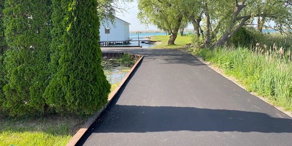 asphalt paving company offer quality work every step of the way.