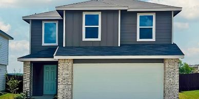 3 bed 2.5 bath with 1,470 square feet on sale for $272,995 with a cash rebate check of $7,888