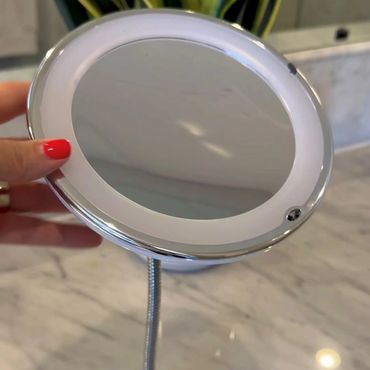 My favorite 10X magnifying mirror