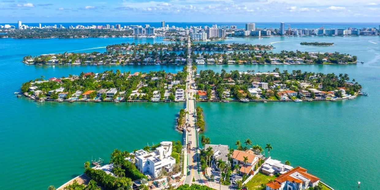 Miami Beach notary near me for Venetian Islands mobile notary and apostille service area