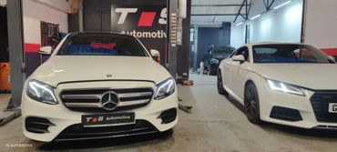 Luxury vehicle servicing in Northampton, Mercedes & Audi in a professional,modern workshop.