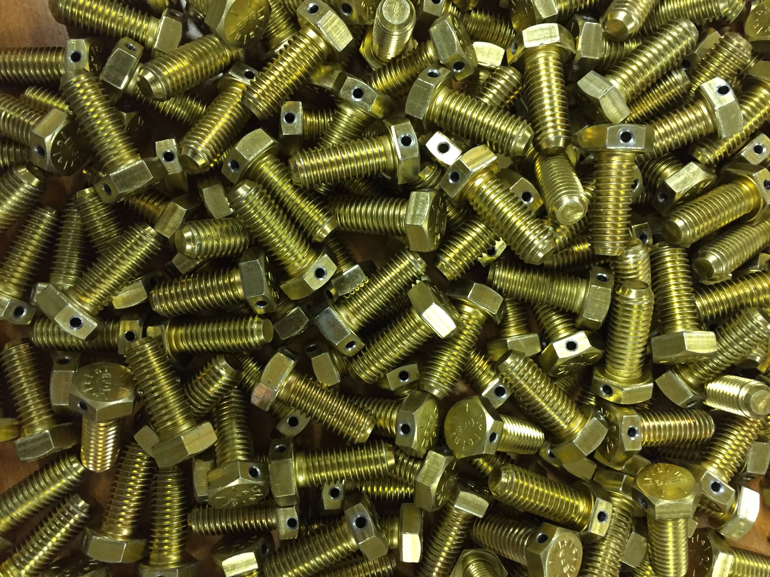 7-0-grade-8-drilled-head-bolt-3-4-10-x-7-1-piece