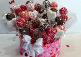   Valentine's gift-Cake pop basket