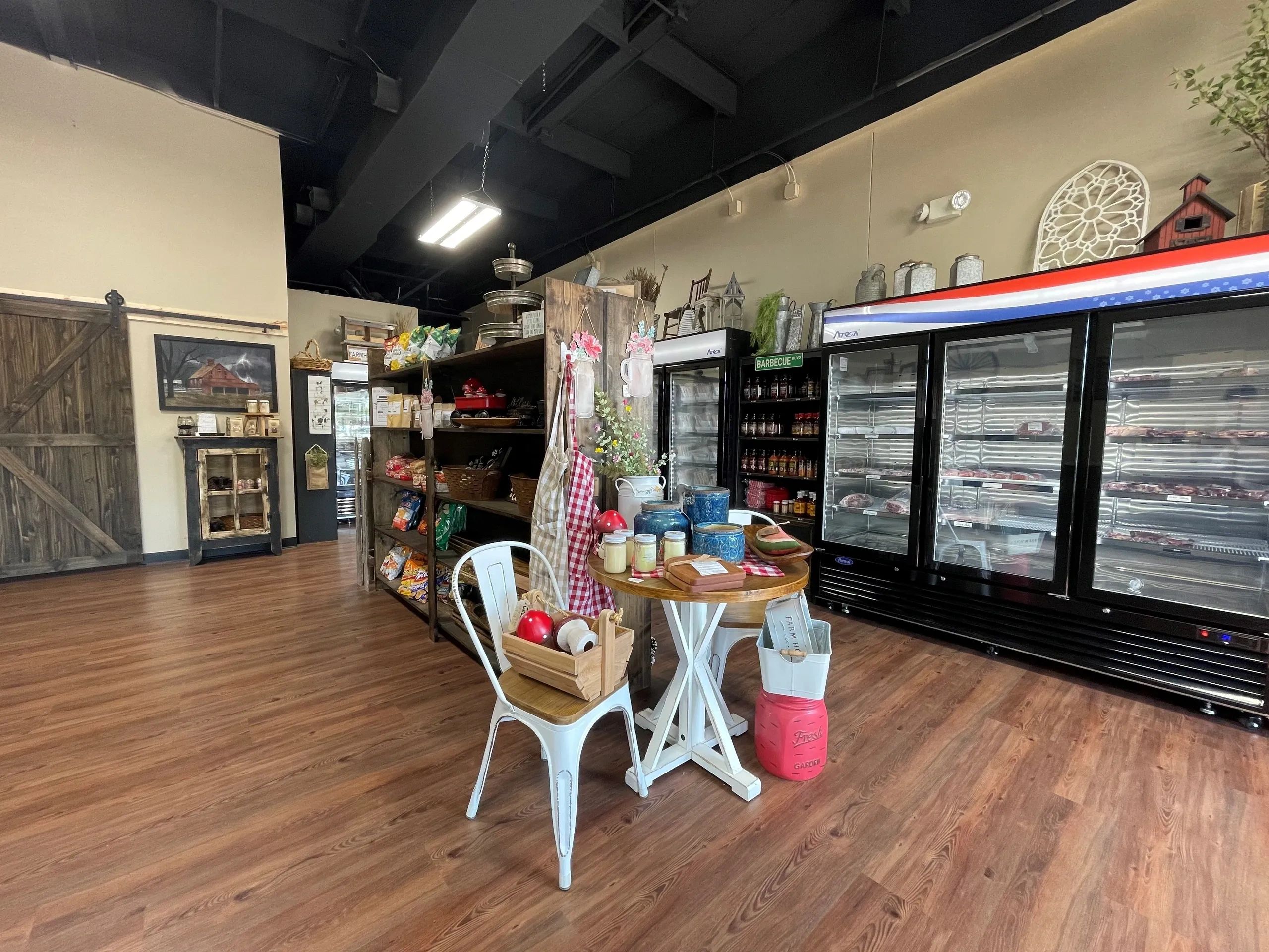 Sully Locker & Market