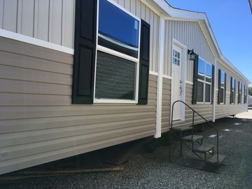 Manufactured mobile home for sale in Alabama.