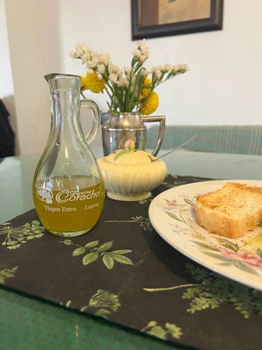 Cortijo Coracho, Lucena unfiltered Extra Virgin Olive Oil