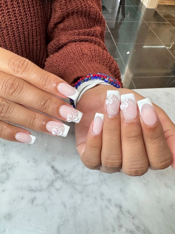 Heaven Foot Spa Nails & Lounge at Cary