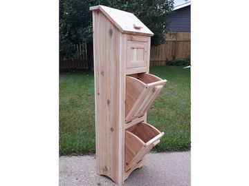 Cedar Potato Onion Bin