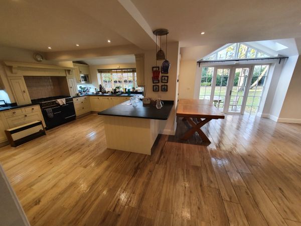 wood effect kitchen floor tiles