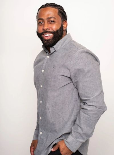 Dr. Justin Hueston 