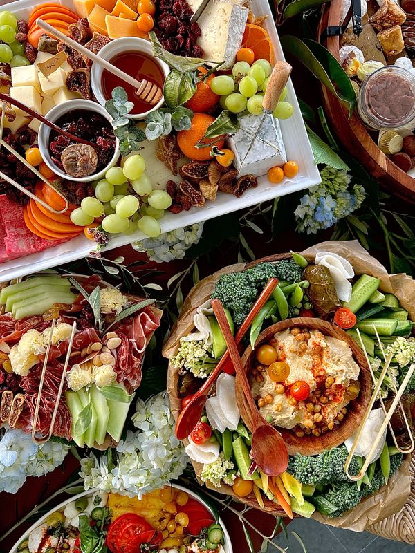 Grazing table in 2023  Wedding snacks, Party food buffet, Catering food  displays