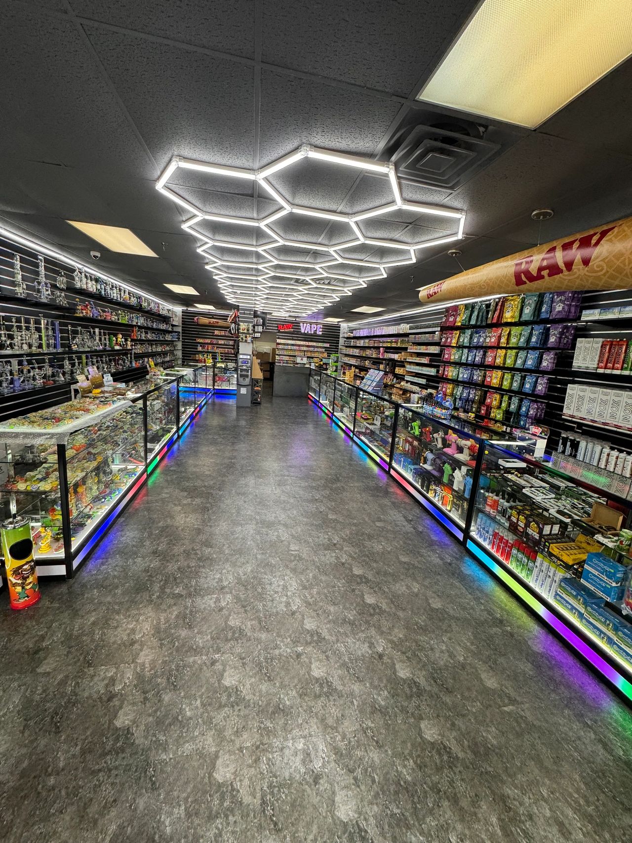 Vape Shop In Santa Monica, California | Kiosk Australia