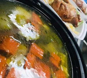 Sopa de Gallina
Chicken Soup