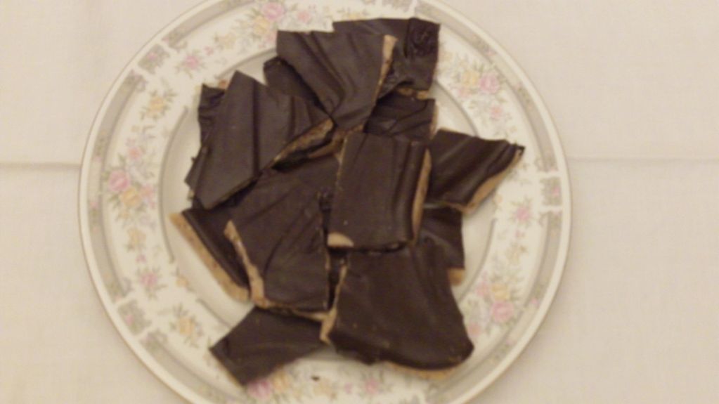 Hmond toffee coated with rich dark chocolateermit Crunch - al