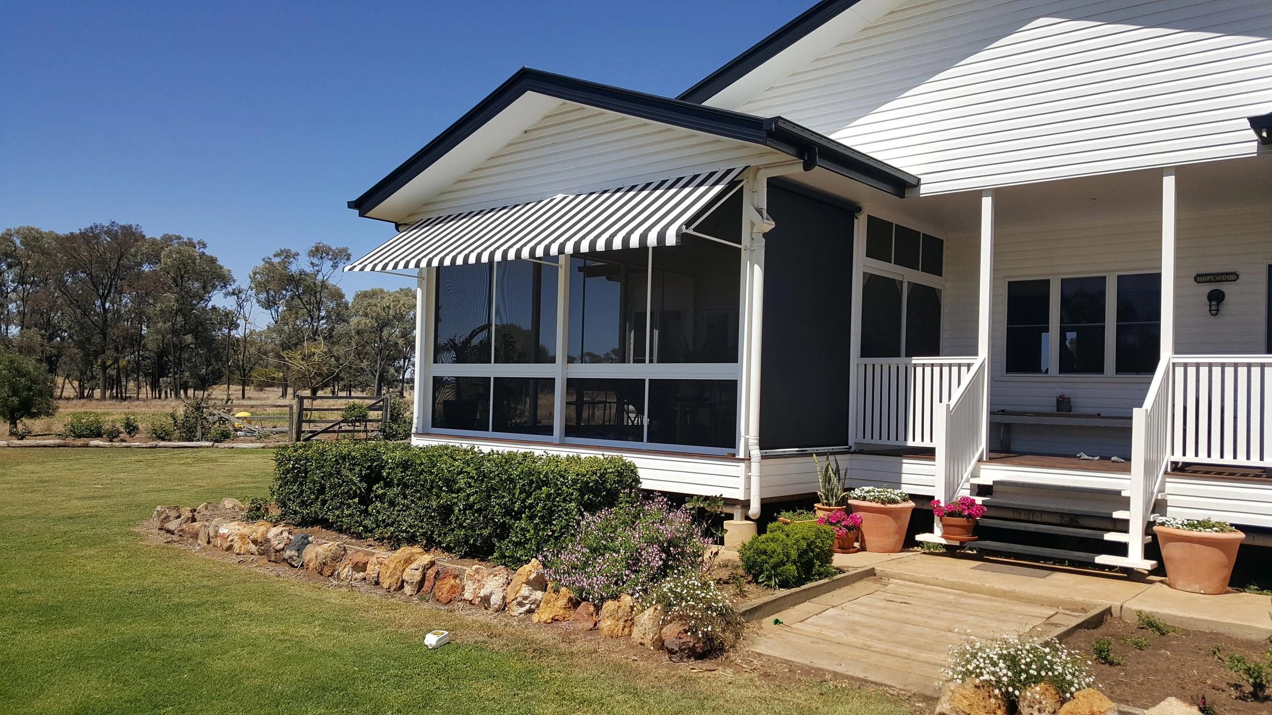 Sunset Canvas - Fixed Frame Awnings, External Blinds and Awnings