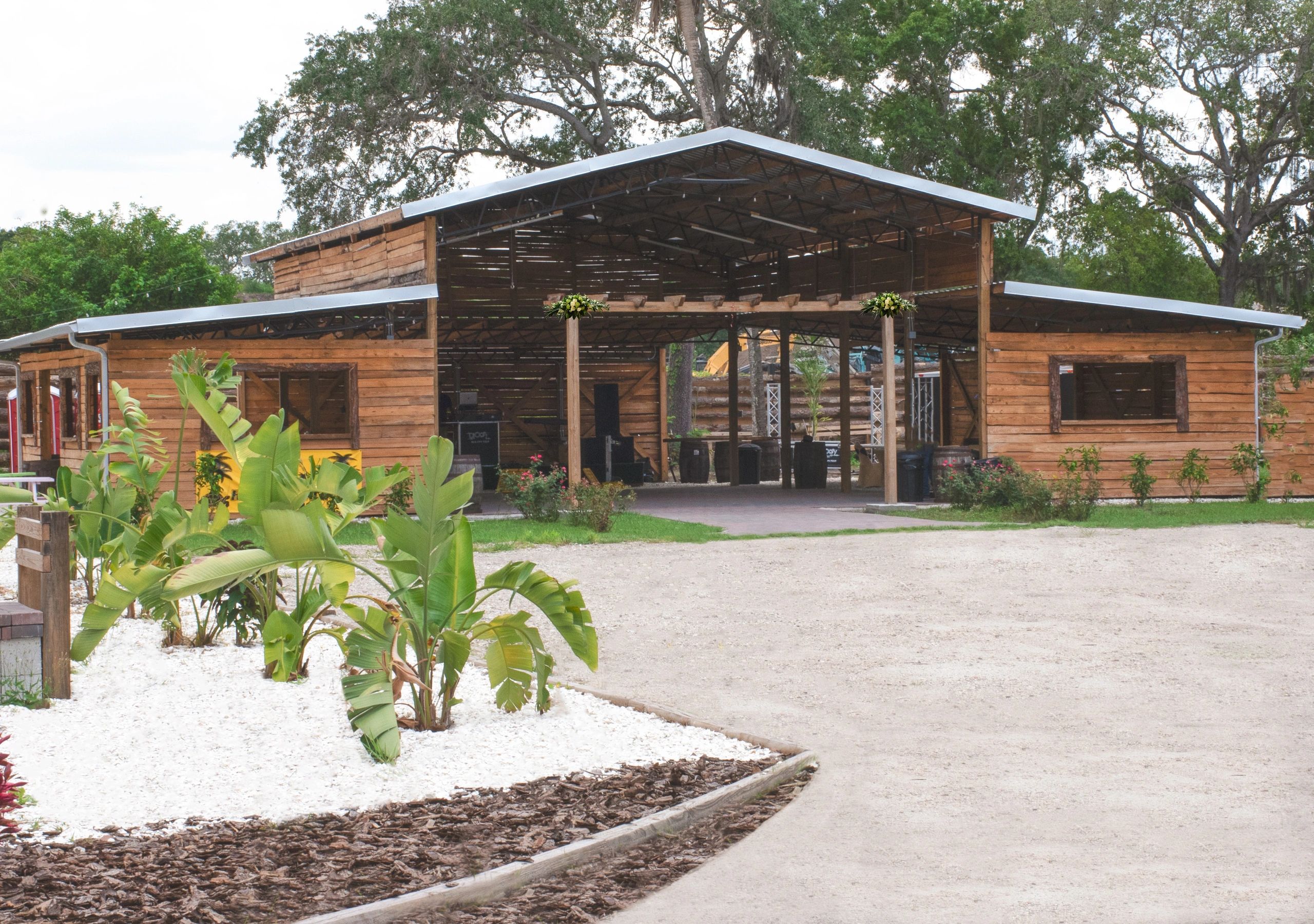 Venue Near Me Hogan's Place Gibsonton Florida