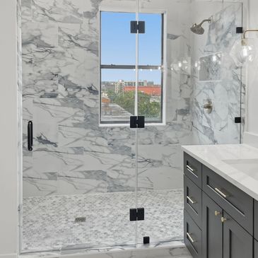 Bathroom remodel by DHY texas Byuilders, houston, Texas, downtown houston, floor and decor 