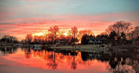 Lake Petersburg - Home