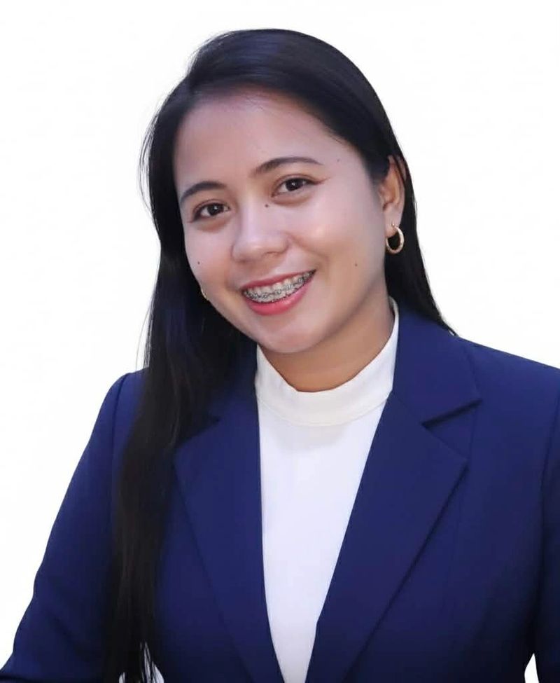 Arlene Photo 2.jpg