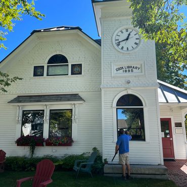 Cook Memorial Library
Tamworth-NH