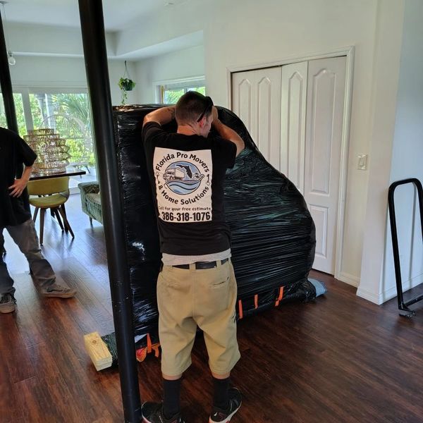 Florida Pro Movers handles specialized grand piano moves with superb care and professionalism. 
