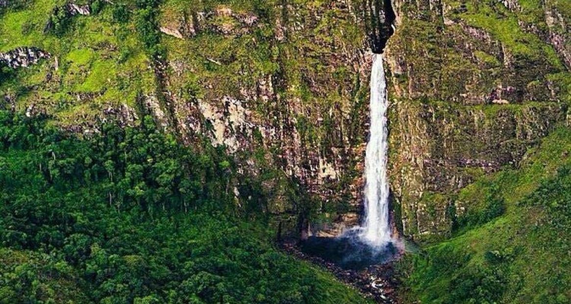 Passeio 4x4 Serra da Canastra roteiro Guia 4x4 Hospedagem