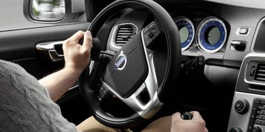 Spinner knob on steering wheel