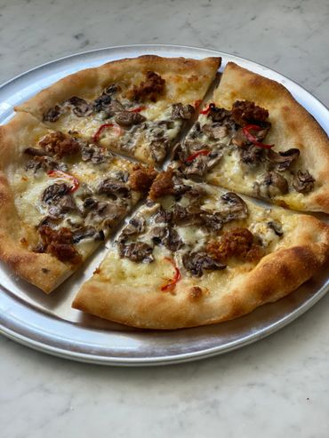 mushroom pizza