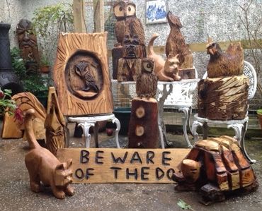 wood carving "beware of the dog"