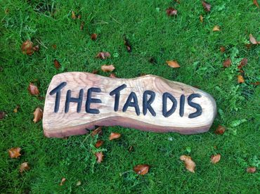 wood carving "the tardis"