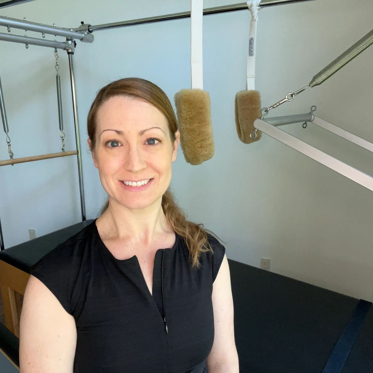 Dr. Ashli Gauthier, PT, DPT specializes in Pilates based physical therapy and manual therapy