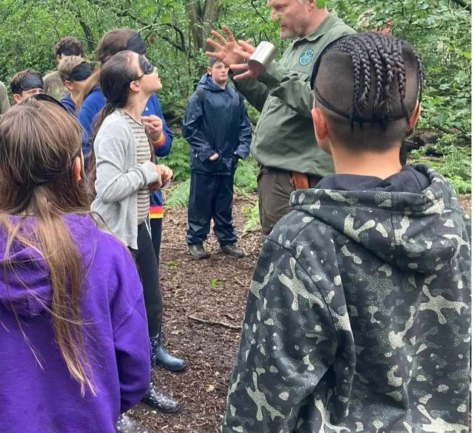 School visits bushcraft outdoor survival skills Forest school essex london Suffolk chelmsford herts