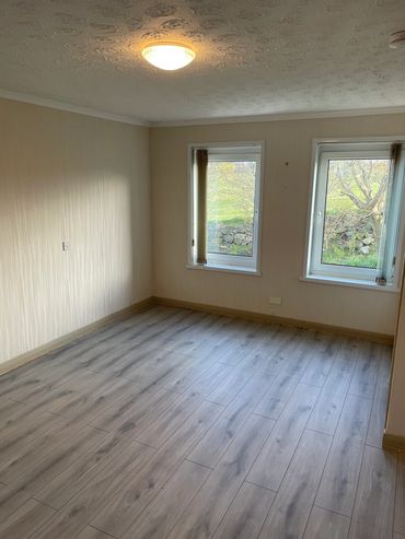 Laminate flooring 