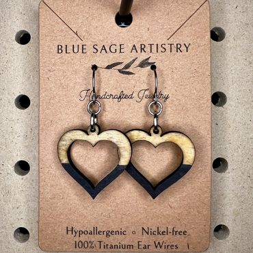 Hanging Cutout heart earrings (half stain half black)
