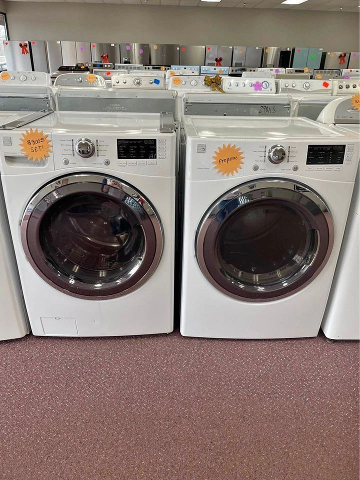 Beautiful White Kenmore Stackable Washer & Propane Dryer Set