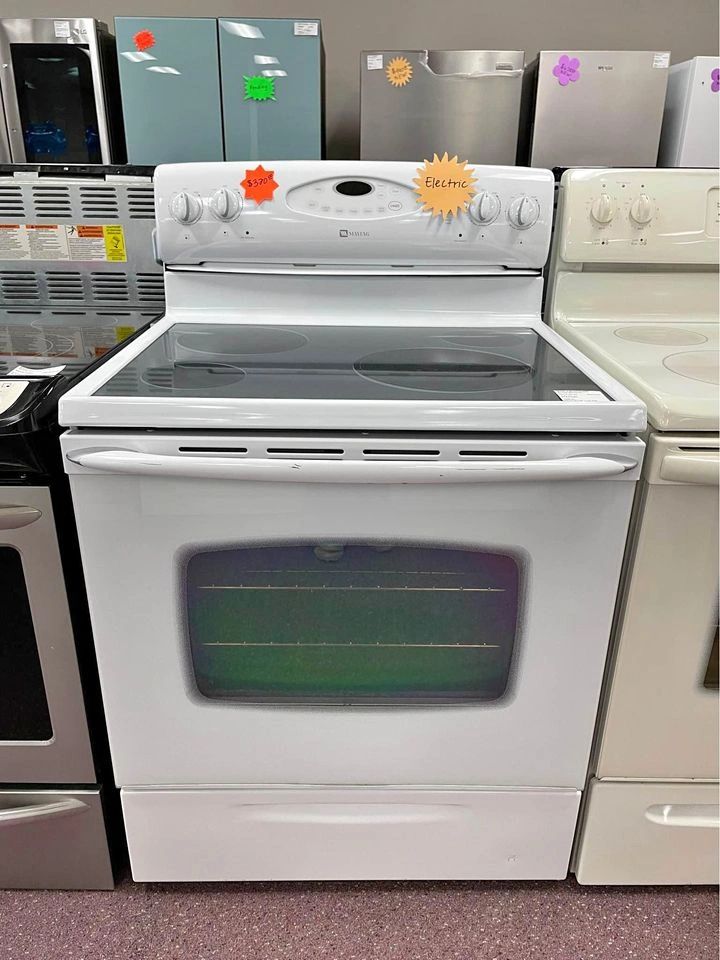Beautiful White Maytag SmoothTop 4Burner Electric Range