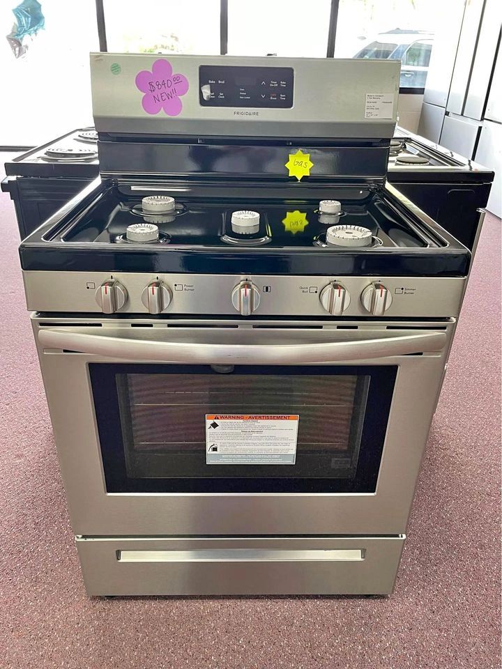Frigidaire 5Burner SelfCleaning Stainless Steel Natural Gas
