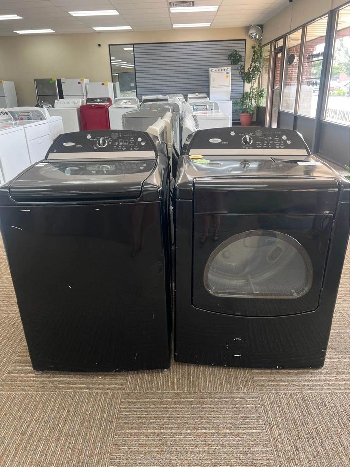 Whirlpool Cabrio Washer and Electric Dryer Set