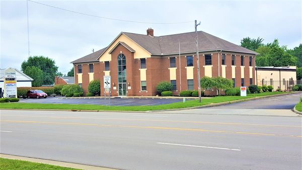 4501 HILLS AND DALES N.W. CANTON OHIO 44718 OFFICE BUILDING INVESTMENT FOR SALE FOR LEASE CALL 330-3