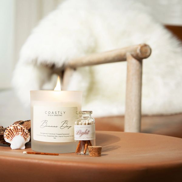 Coastly Candle with Scandinavian home decor.