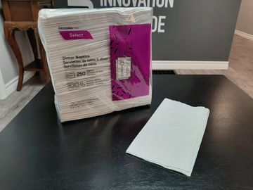 WHITE WAX PAPER ROLL 12x375' - Food paper rolls